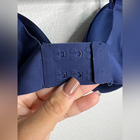 VICTORIA’S SECRET Lined Perfect Coverage Bra - Picture 4 of 7